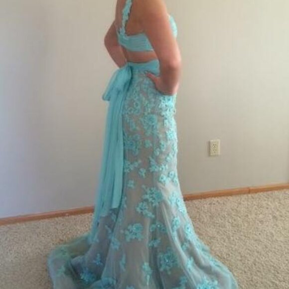 Sherri Hill, Size 6, Seafoam Green/Nude Gown - Picture 2 of 7